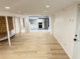 1596 Union Tpke, New Hyde Park, NY 11040