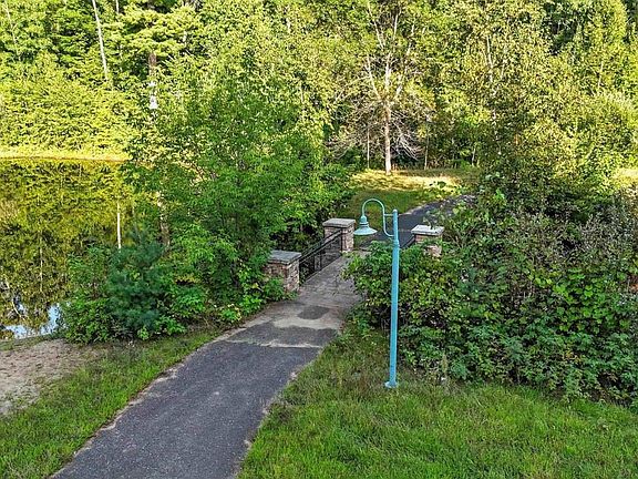 4th image of 15880 Old Stonebridge Trl