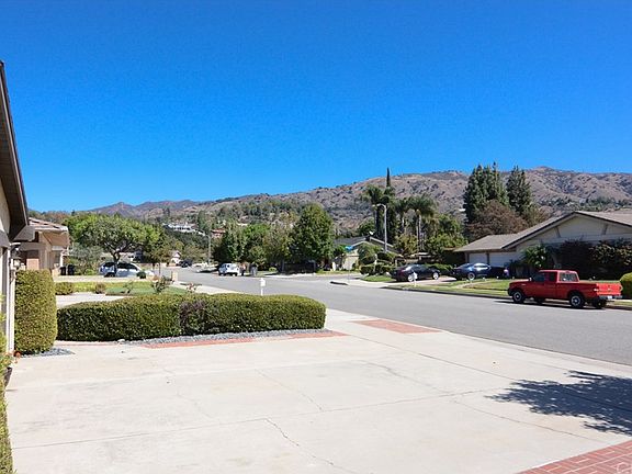 4th image of 117 Whispering Oaks Dr