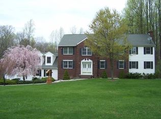 20 Woodfield Rd, Andover, NJ 07821