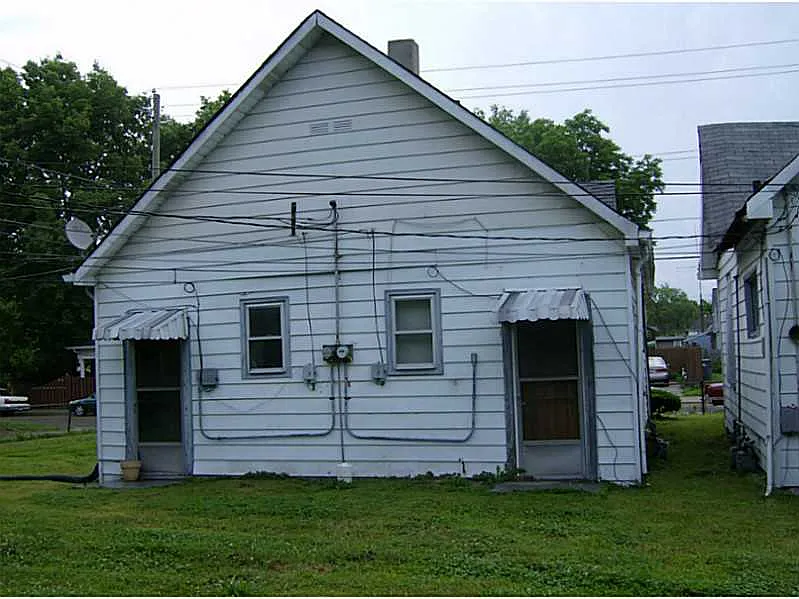2606 Clifton St photo 1