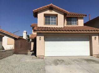 1963 De Carmen Dr, BLOOMINGTON, CA 92316