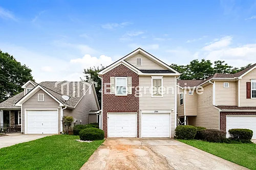 395 Lakeside Cir Photo 1