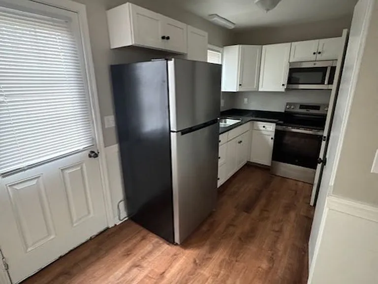 700 Skyline Cir — Photo 3