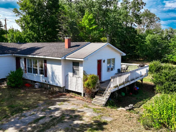 648 Battle Ridge Road, Clinton, ME 04927