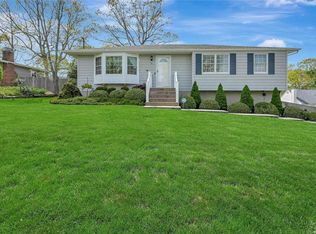 52 Odin Rd, Rocky Point, NY 11778