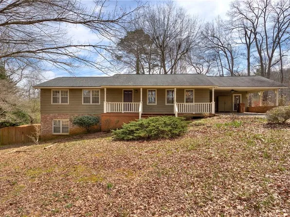 43 Blackfoot Trl, Cartersville, GA 30120
