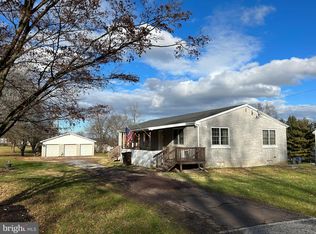 469 Fruit Farm Rd, Royersford, PA 19468