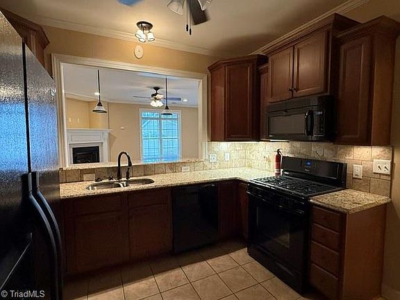 4th image of 6168 Sunny Brook Dr
