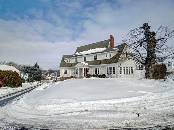 2nd image of 5 Park Rd