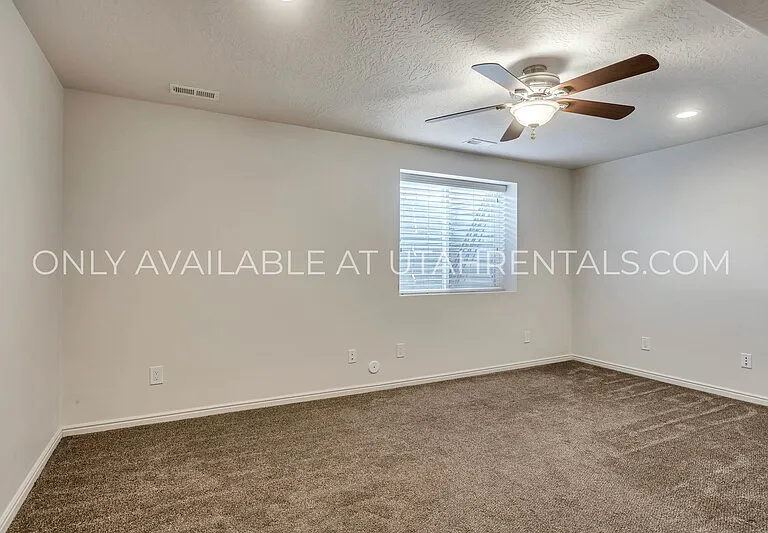 1342 S 1370 E — Photo 18