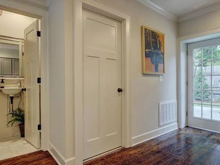 4617 Bell St — Photo 11