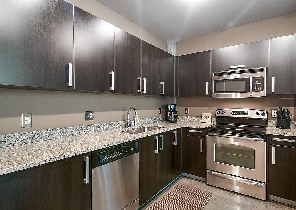 1st image of 600 12th Ave S APT 401