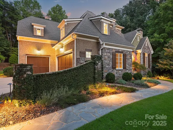 13824 Claysparrow Rd, Charlotte, NC 28278