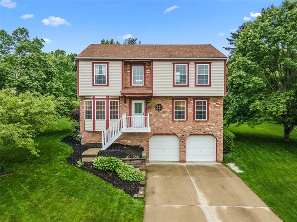 300 Green Fields Ct, Cranberry Township, PA 16066