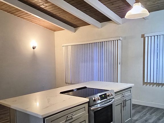 5th image of 6124 Alcott St #4