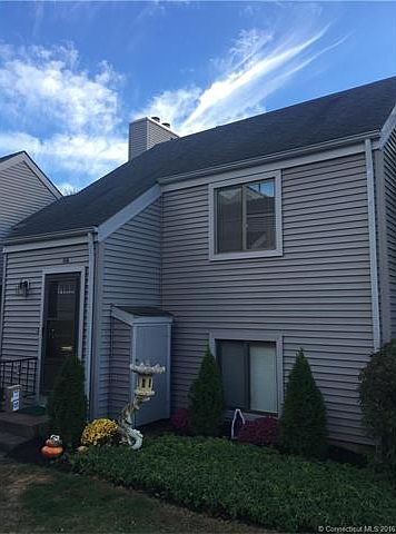 1st image of 108 Hollister Way S #108