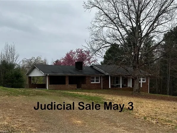 630 Jones Dancy St, North Wilkesboro, NC 28659