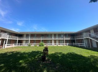1910 J, Lincoln, NE 68510