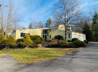 130 Mountain Spring Rd, Farmington, CT 06032