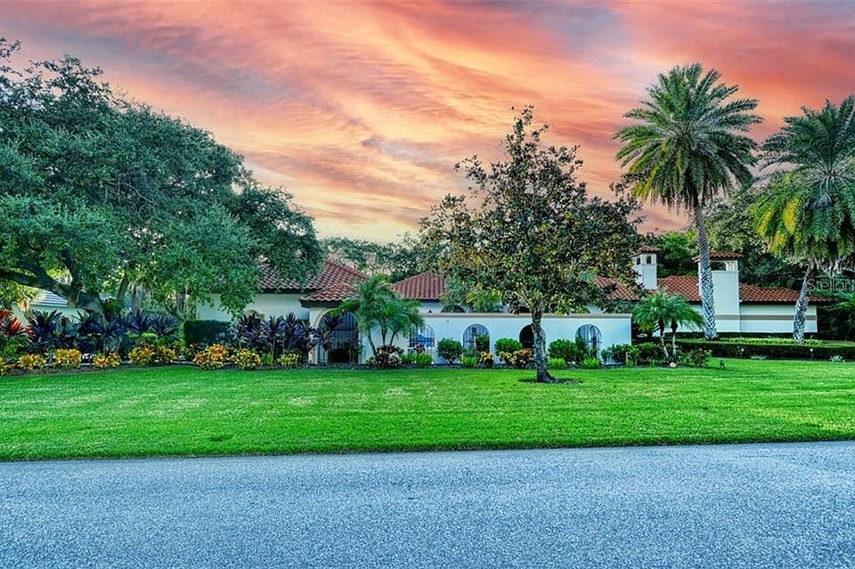 1st image of 376 Sugar Mill Dr