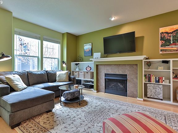 2nd image of 7218 NE Stoneybrook St