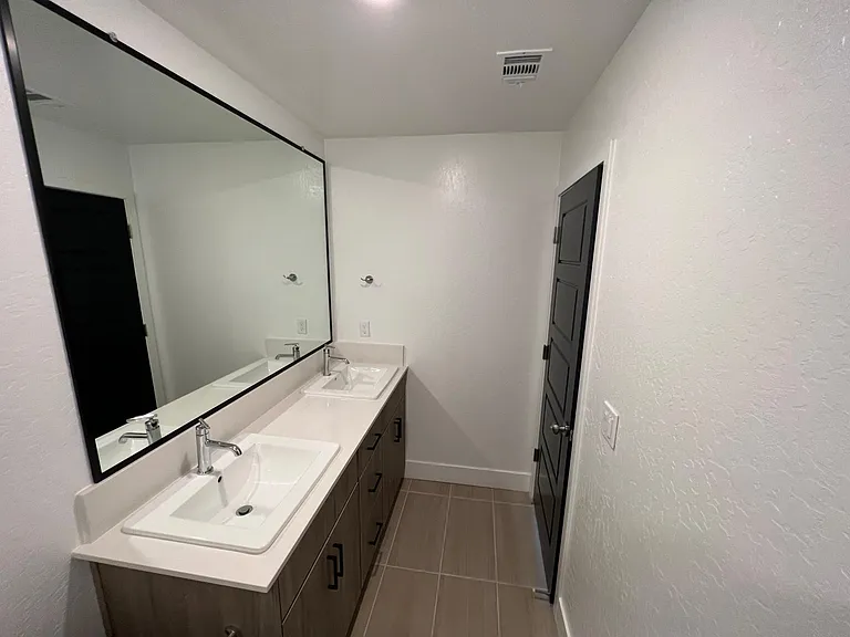 514 W Mahogany Ln — Photo 8