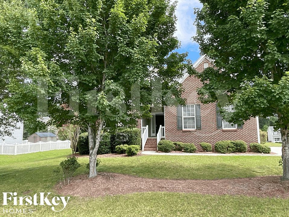 1st image of 319 Ironwood Dr