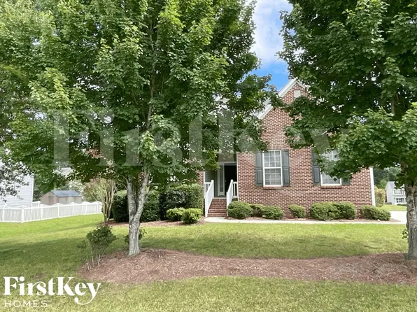 319 Ironwood Dr, Thomasville, NC 27360