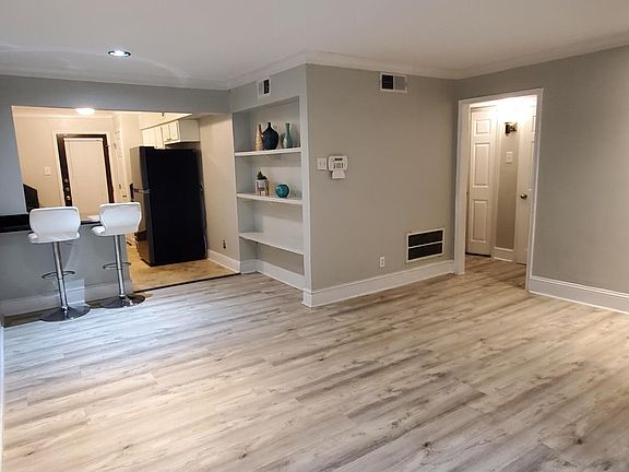 3rd image of 10115 Regal Park Ln APT 106