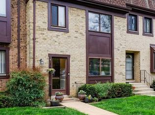 2836 Jermantown Rd #47, Oakton, VA 22124