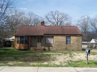 507 Flegal Ave, Rossville, GA