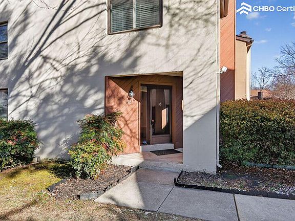 Covered Entry Alcove