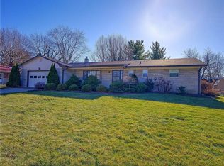 47 E Valley View Dr, Indianapolis, IN 46227