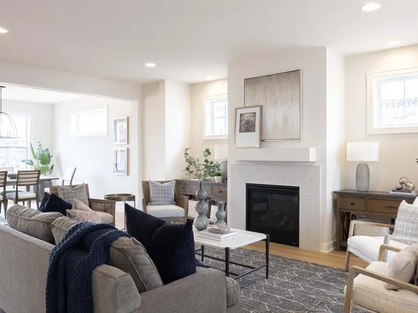 4819 Baker Reserve Ln, Maple Plain, MN 55359