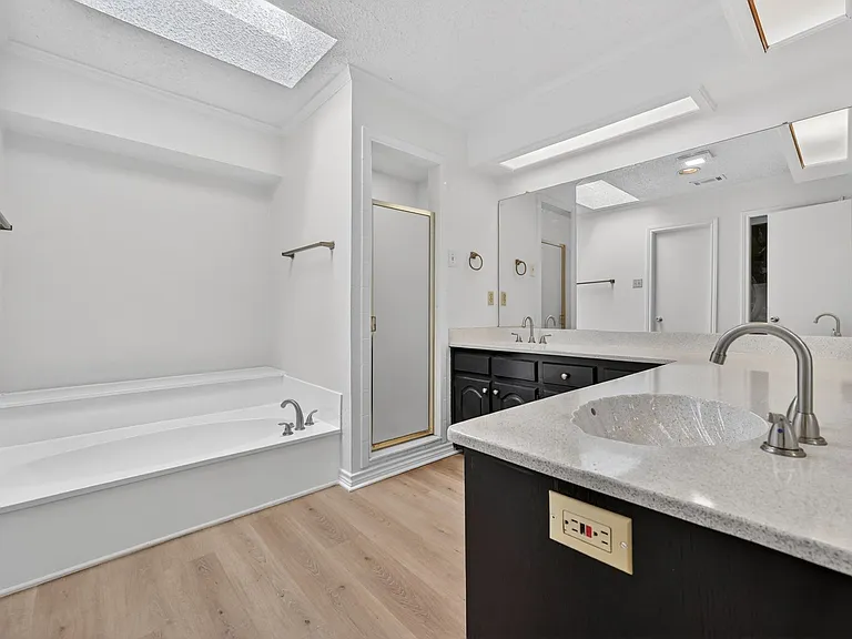 4018 Saint Christopher Ln — Photo 12