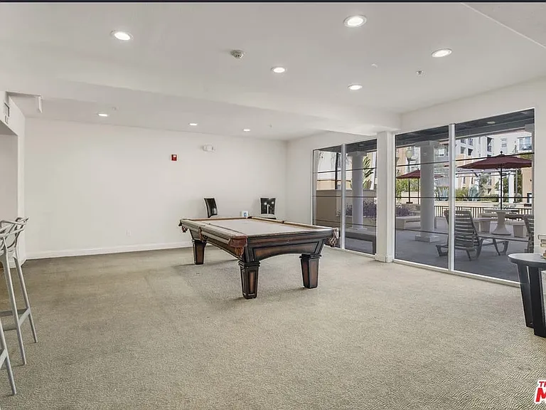 360 W Avenue 26 — Photo 11