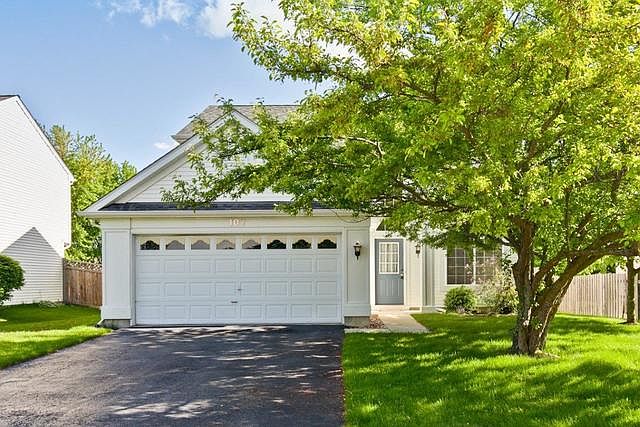 1st image of 107 Suffolk Ln