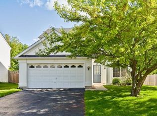 107 Suffolk Ln, Grayslake, IL 60030