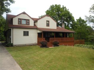 8992 New Rd, North Jackson, OH 44451