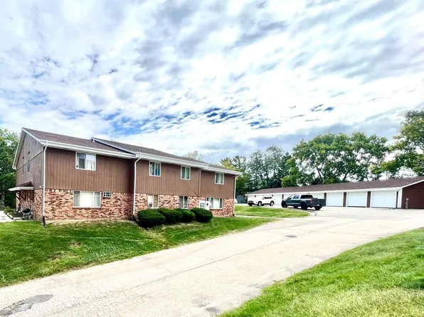 2101 Green Tree ROAD, West Bend, WI 53090