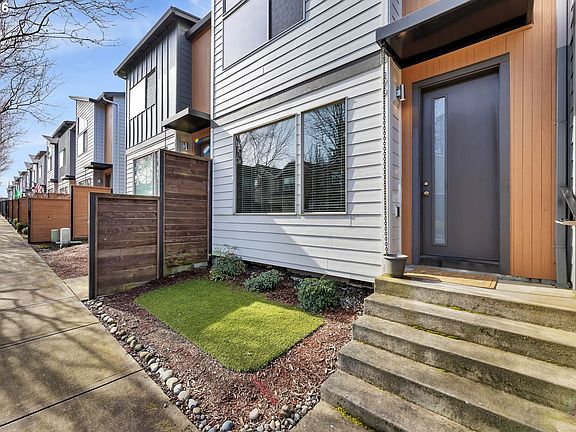 4th image of 179 N 44th Pl