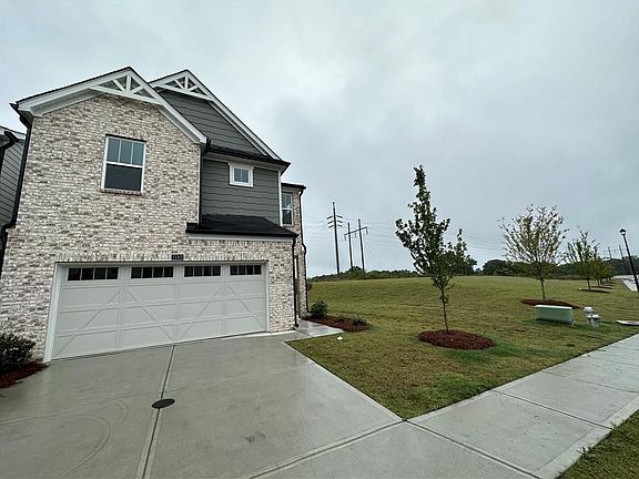 2nd image of 1140 Sunny Lake Dr