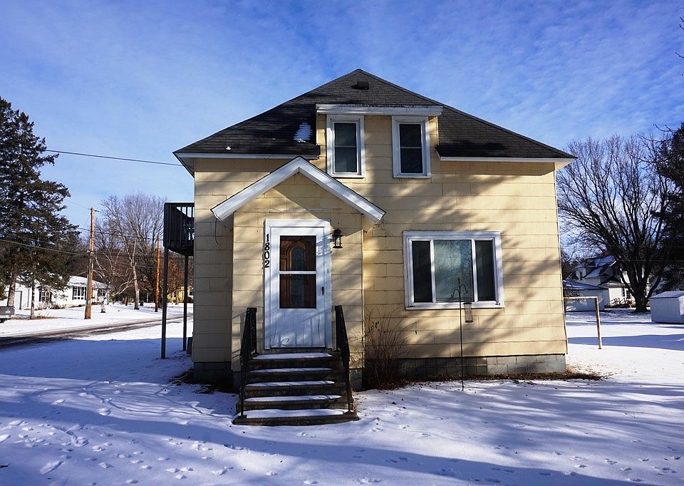 1st image of 1802 10th Street E