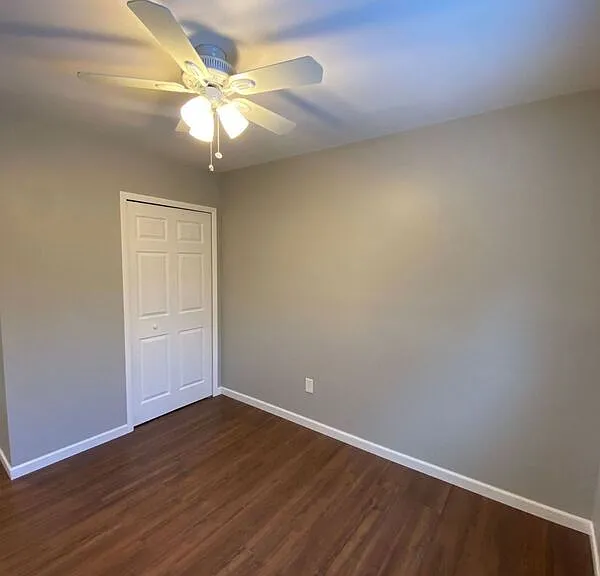 243 Randall Dr — Photo 14