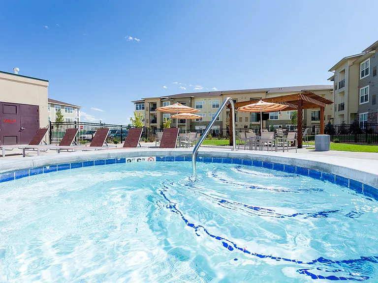 WestLink at Oak Station apartments community photo