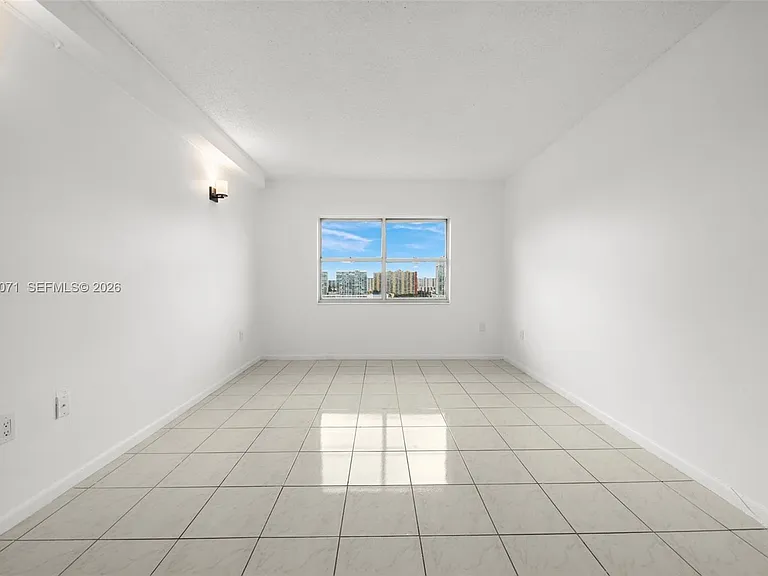 400 Kings Point Dr #1628 — Photo 19