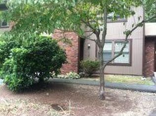 8A Pheasant Run, Smithfield, RI 02917