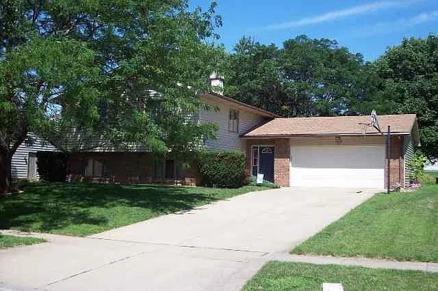 1213 Kim Dr photo 1
