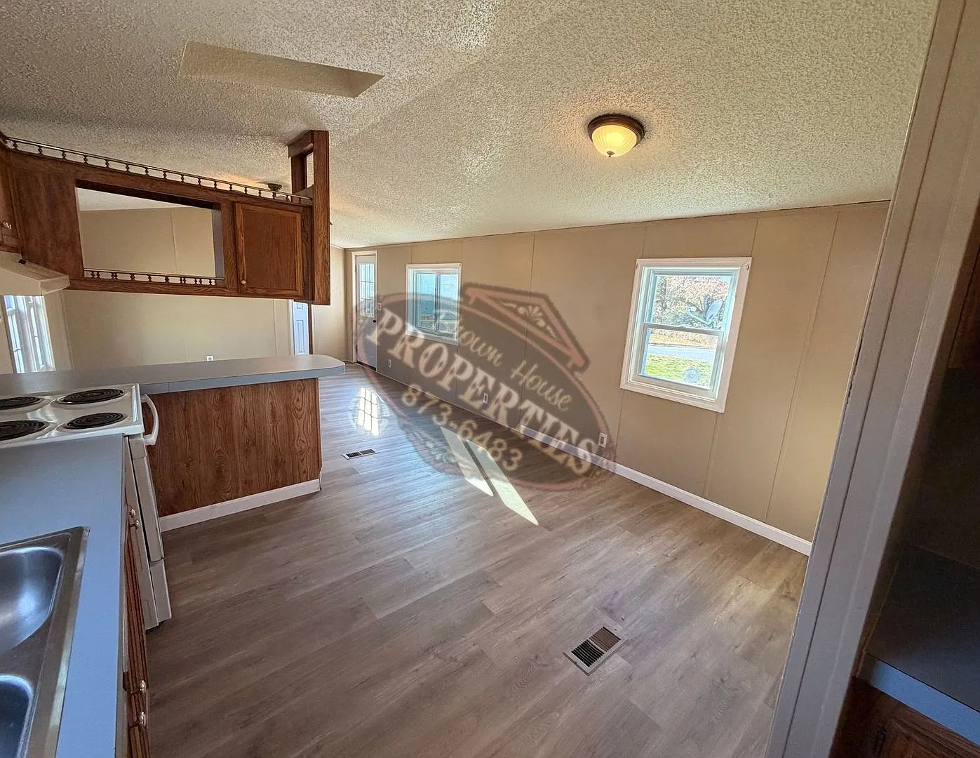 | 1 Greeley St, Oakland, ME 04963 | 1 BD | 1 BA | — Photo 3